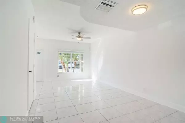 Weston, FL 33326,16625 Hemingway Dr  #16625