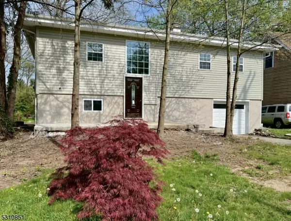 28 Riverside Dr,  Denville Twp.,  NJ 07834