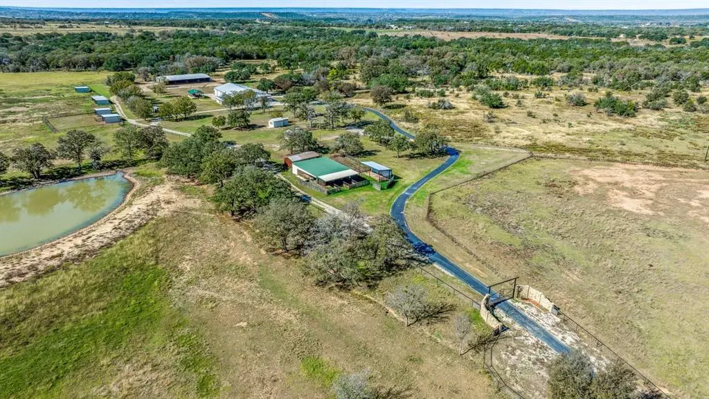 400 Sweet Grass Road, Lipan, TX 76462