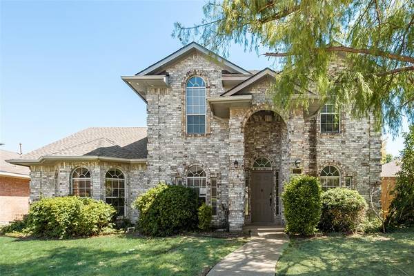 7010 Graham Drive, Rowlett, TX 75089