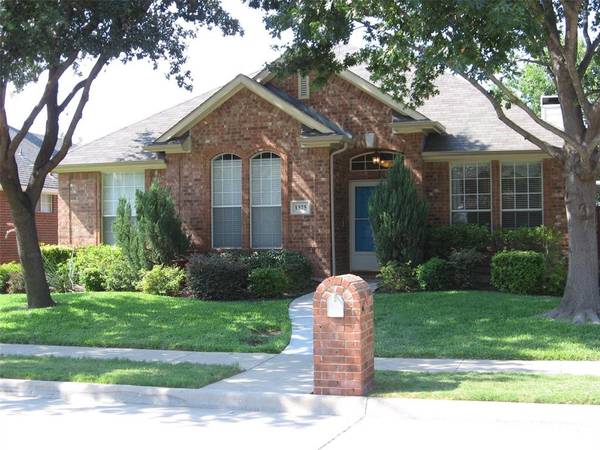 1325 Wentworth Drive, Lewisville, TX 75067