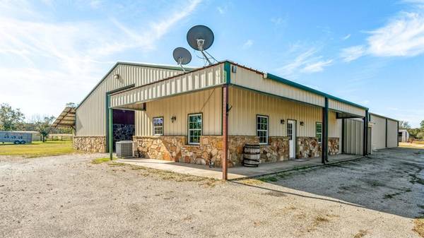 Lipan, TX 76462,400 Sweet Grass Road