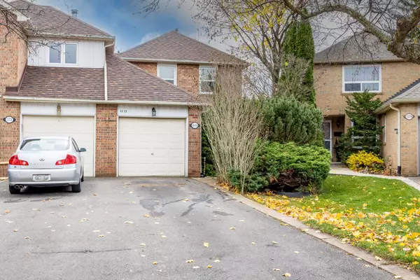 Oakville, ON L6M 1J3,1177 Potters Wheel CRES