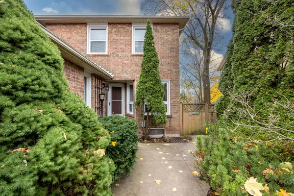 Oakville, ON L6M 1J3,1177 Potters Wheel CRES