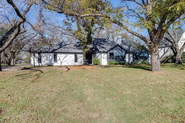 Granbury, TX 76049,9523 Bellechase Road