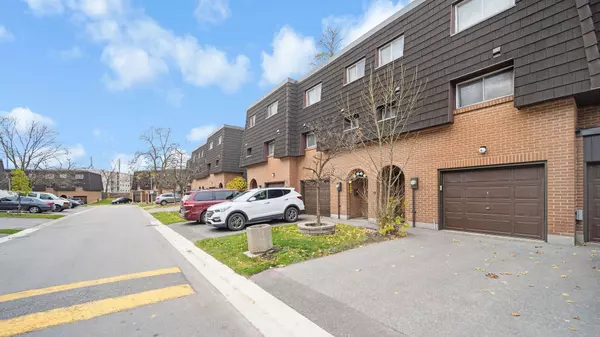 Brampton, ON L6T 1W7,6 Darras CT