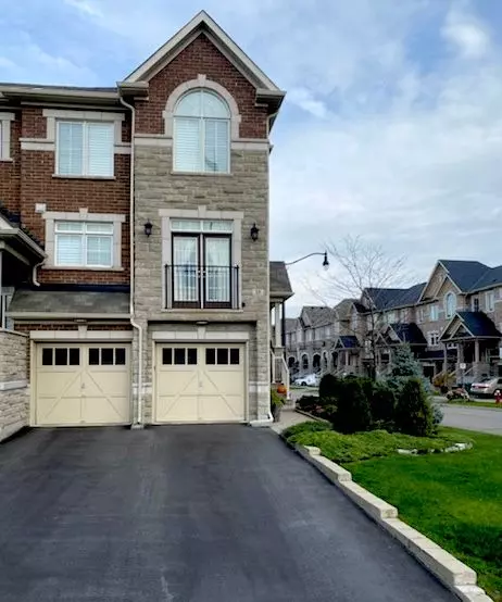 Brampton, ON L7A 4B4,25 Rockman CRES W