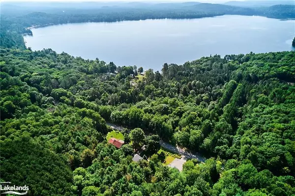 Lake Of Bays, ON P0A 1H0,1054 CHARLIE THOMPSON RD