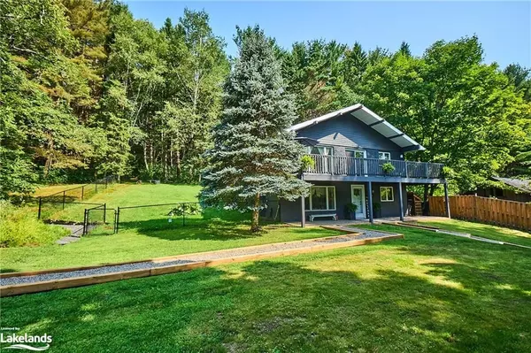 Lake Of Bays, ON P0A 1H0,1054 CHARLIE THOMPSON RD