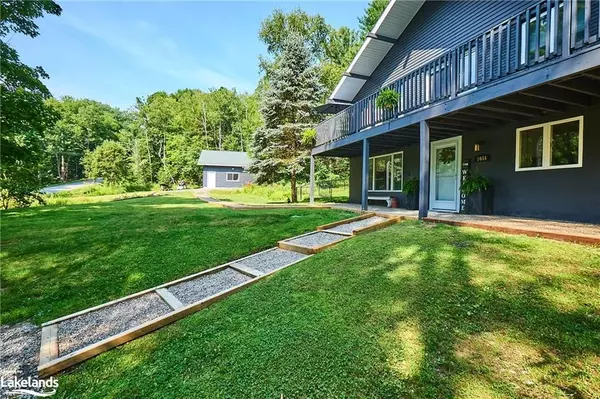 Lake Of Bays, ON P0A 1H0,1054 CHARLIE THOMPSON RD