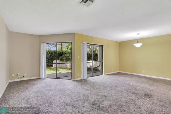 Coral Springs, FL 33071,1615 Cypress Pointe Dr  #1615