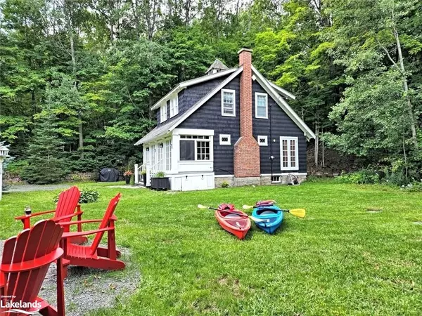 Lake Of Bays, ON P0B 1A0,1037 GLENMOUNT RD