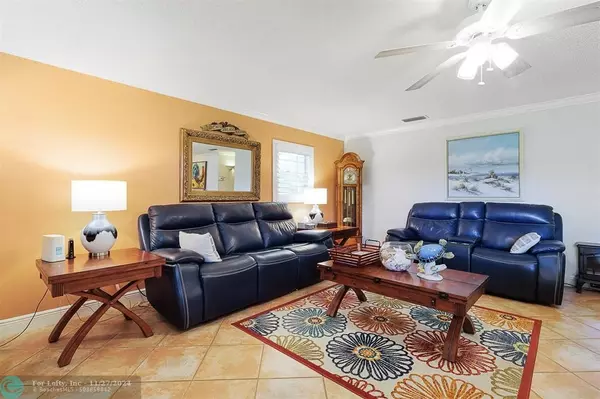 Vero Beach, FL 32962,63 Woodland Drive  #203