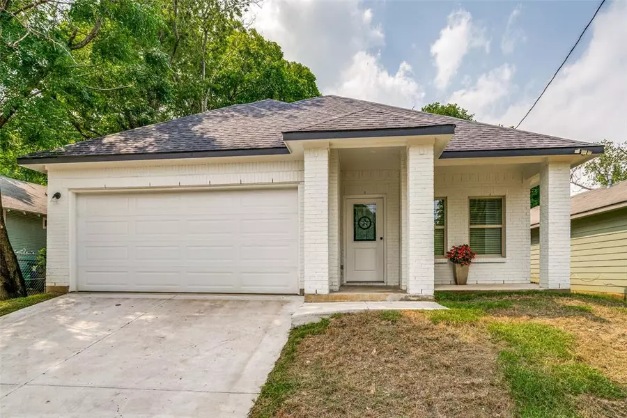 1423 E Waco Avenue, Dallas, TX 75216