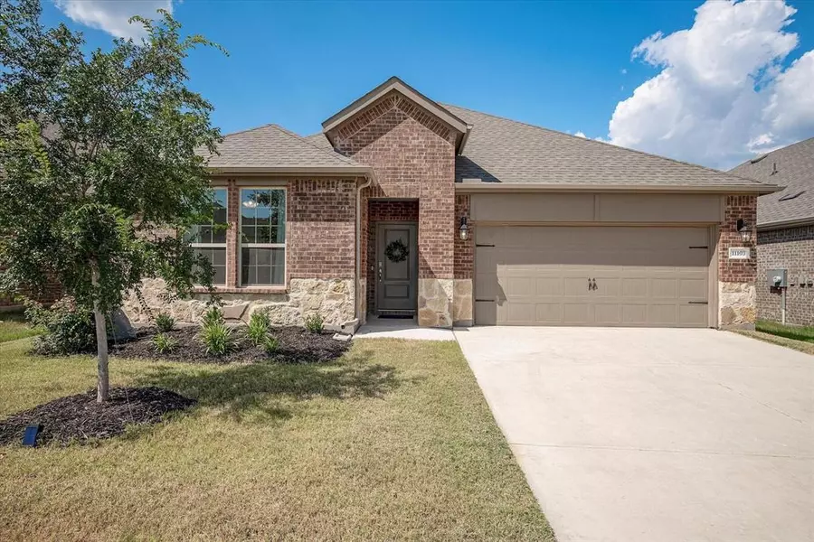 11103 Mustang Trail, Aubrey, TX 76227