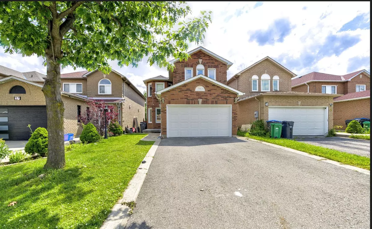 Brampton, ON L6Y 4X5,29 Canarvan CT