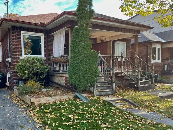 35 Berkshire AVE, Toronto E01, ON M4M 2Z6