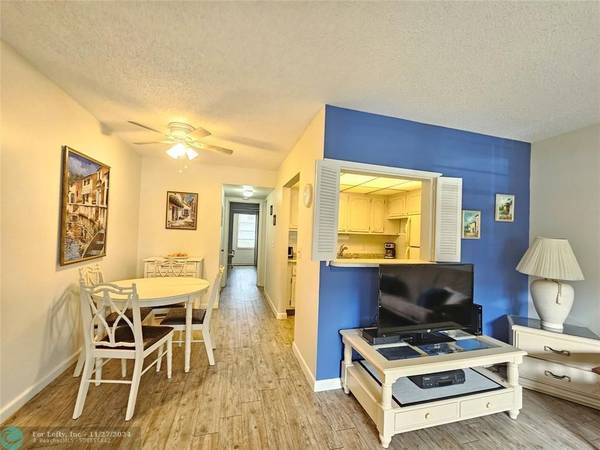 Deerfield Beach, FL 33442,110 Ventnor F  #110