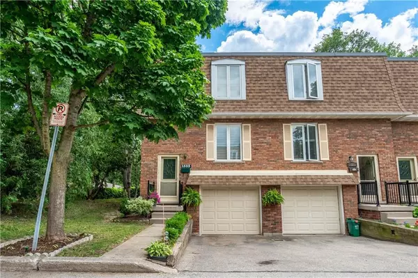 Halton, ON L7P 2B4,1523 Westminster PL