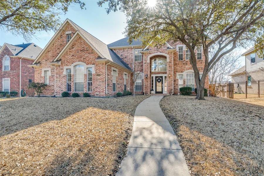 2013 Meadowcove Drive, Rowlett, TX 75088