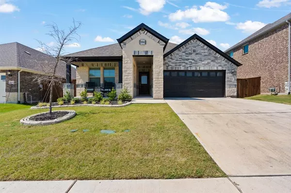 5628 Santa Elena Court, Fort Worth, TX 76126