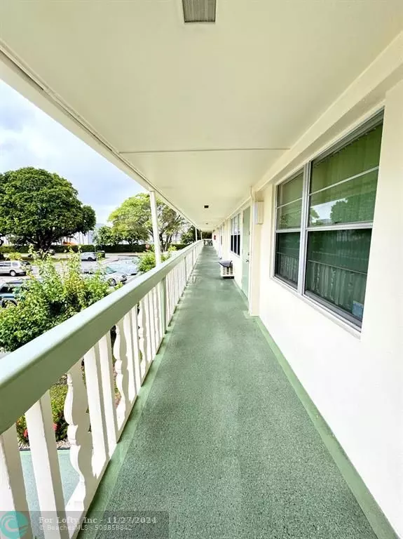 Deerfield Beach, FL 33442,102 Newport F  #102