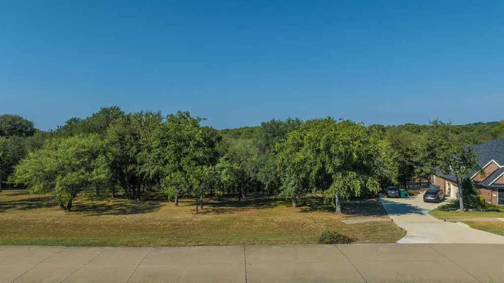 2651 Creekwood Drive, Cedar Hill, TX 75104