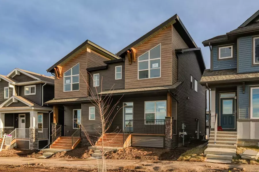 24 Herron WALK Northeast, Calgary, AB T3P 1Z2