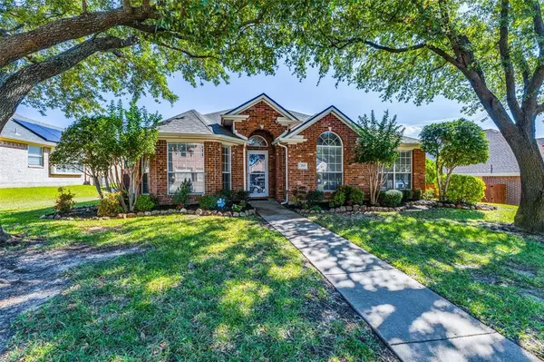 Rockwall, TX 75087,215 Pelican Cove Drive