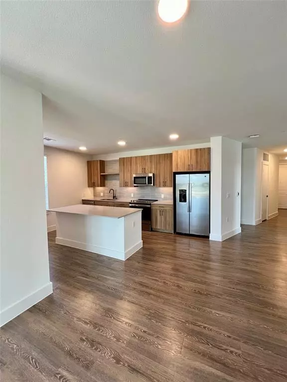 2350 N Beckley Avenue #401, Dallas, TX 75208