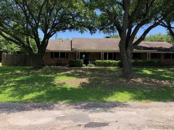 621 Wynne Road, Wills Point, TX 75169