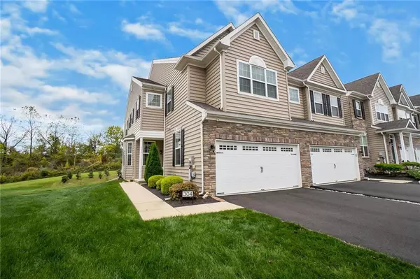 304 Redclover Lane, Upper Macungie Twp, PA 18104