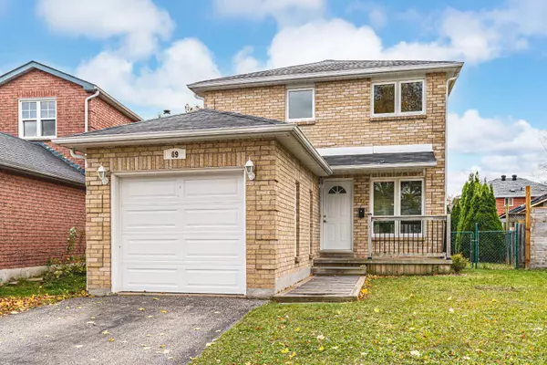 69 Delaney CRES, Barrie, ON L4N 7C4