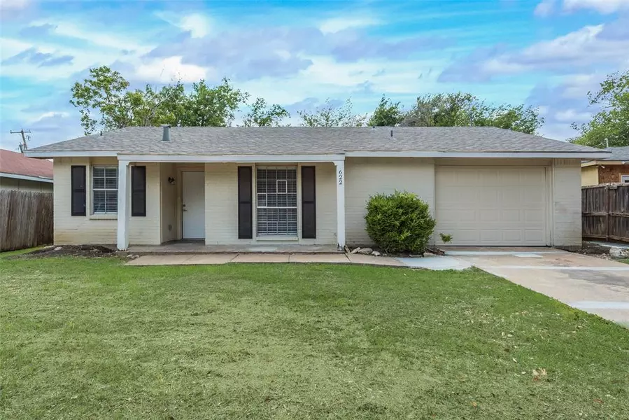 622 Hillcrest Street, Mansfield, TX 76063