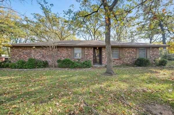 142 Mary Grace, Fairfield, TX 75840