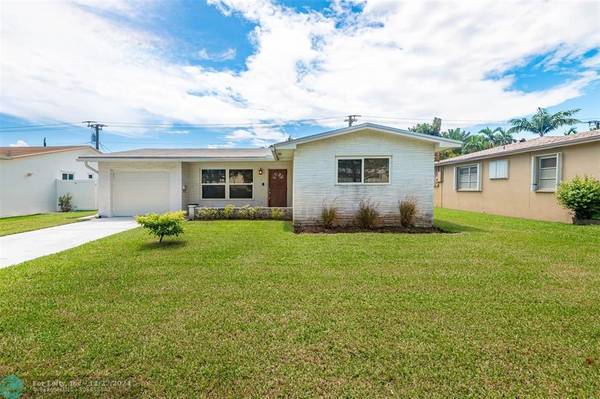 326 SE 3rd St,  Dania Beach,  FL 33004