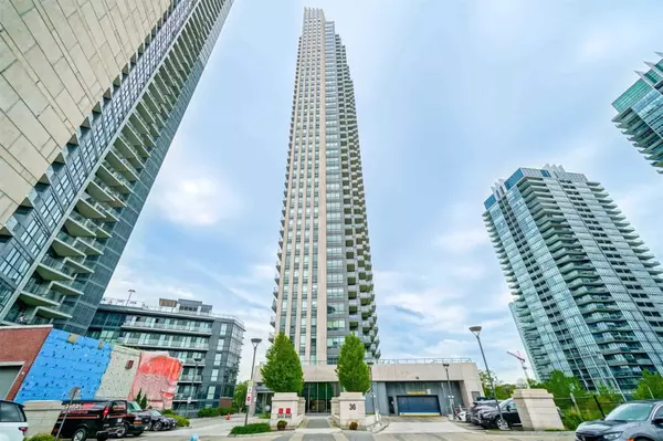 36 Park Lawn RD #3504, Toronto W06, ON M8Y 3H8