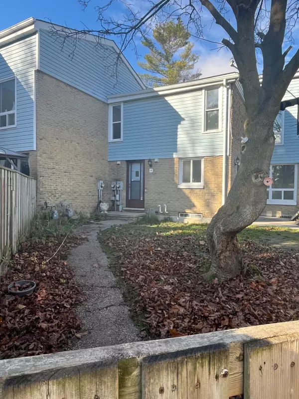 33 Burns DR #38, Guelph, ON N1H 6V8