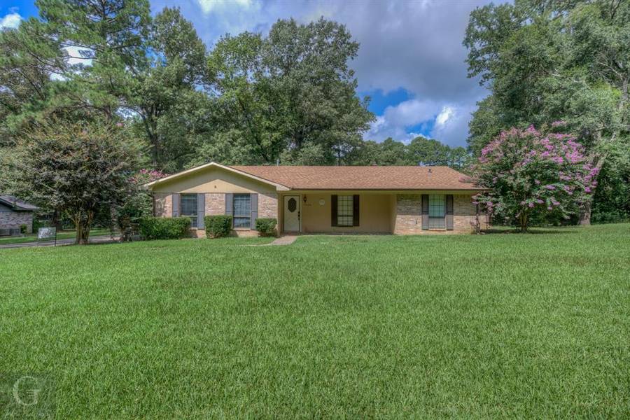 7410 Flatwood Drive, Greenwood, LA 71033