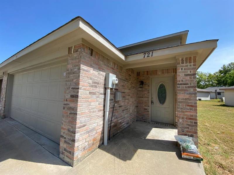 721 Prairie Creek Drive, Princeton, TX 75407