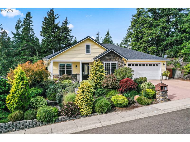 2221 PRIMROSE LN, Florence, OR 97439