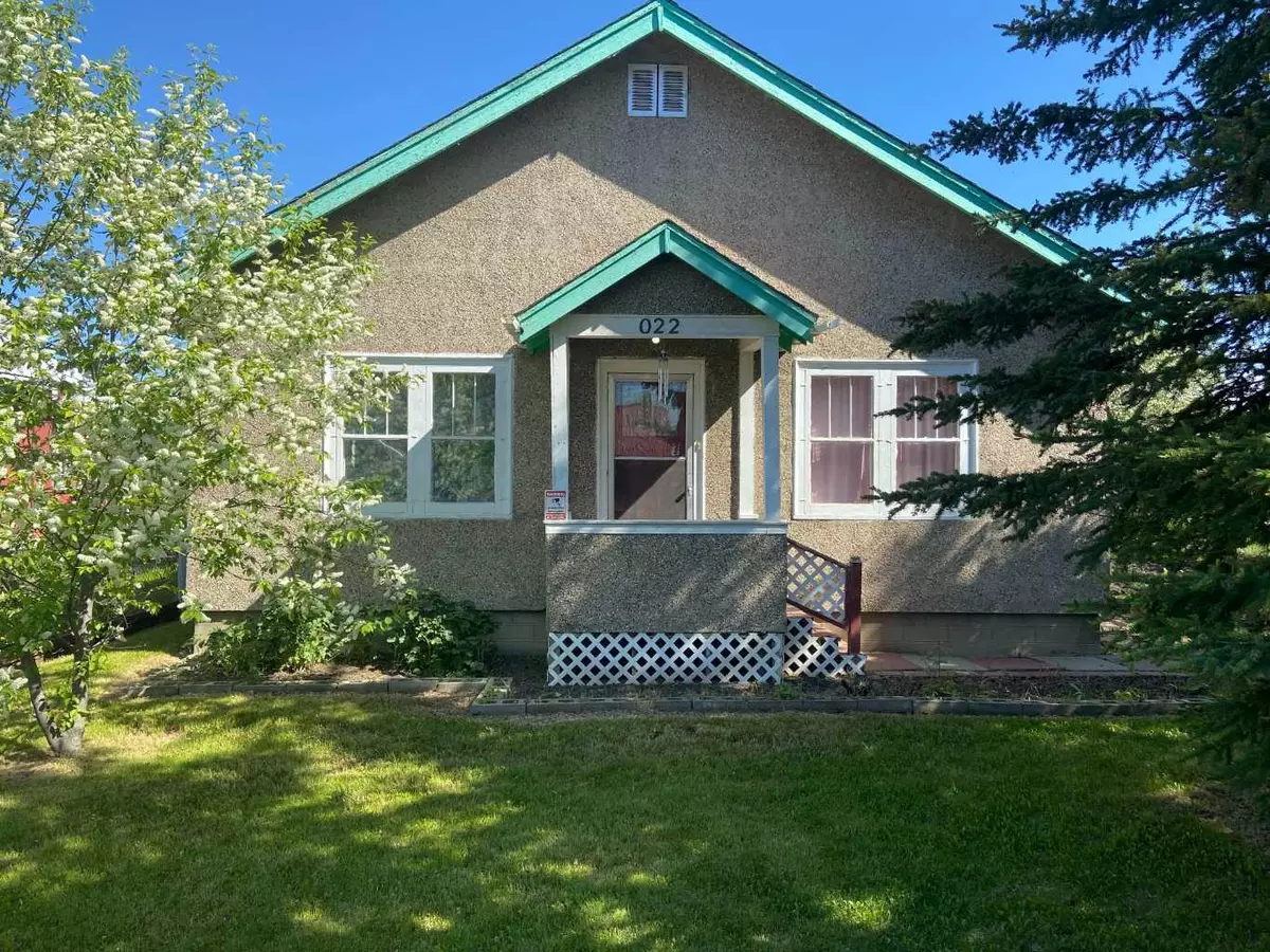 Mclennan, AB T0H2L0,22 2 Avenue NE