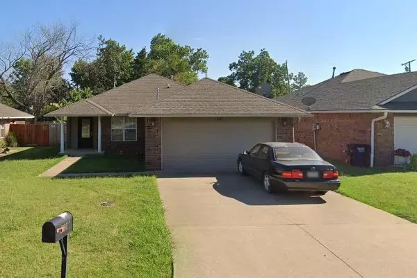 1207 Orchard Drive, Shawnee, OK 74804