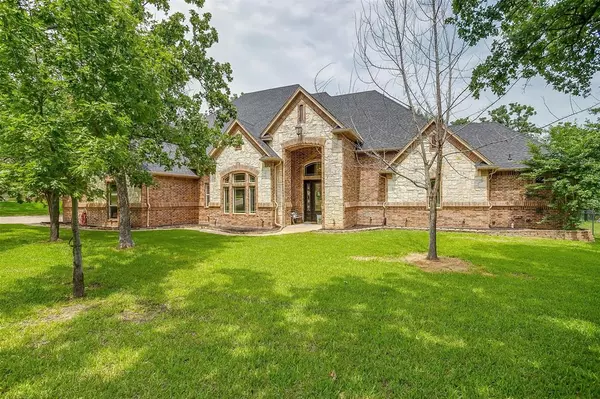 Cleburne, TX 76031,2716 Windsor Oaks Lane