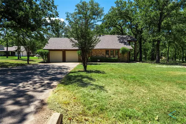 Mabank, TX 75156,172 Colonial Drive