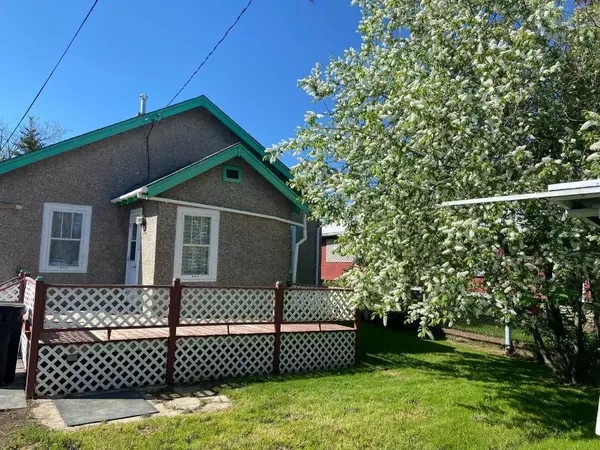 Mclennan, AB T0H2L0,22 2 Avenue NE