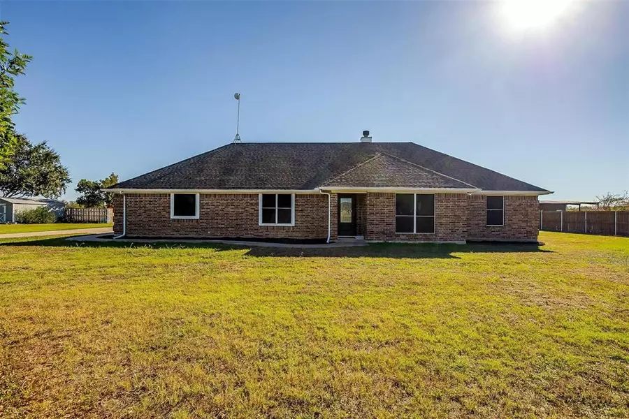 400 E Vaughn Road, Cleburne, TX 76031