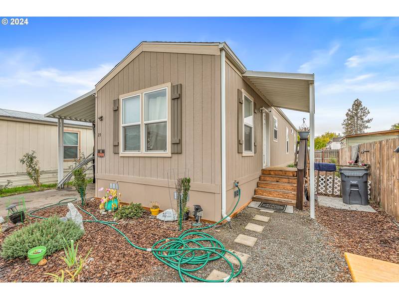 2622 Falcon ST #29, White City, OR 97503