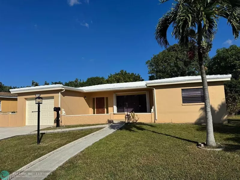 4451 NW 43rd Ct, Lauderdale Lakes, FL 33319