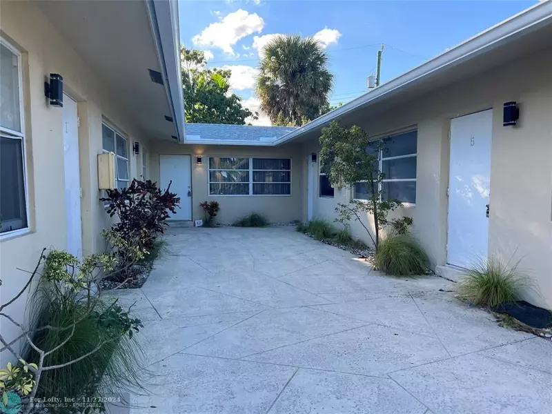 5841 NE 18th Ave, Fort Lauderdale, FL 33334